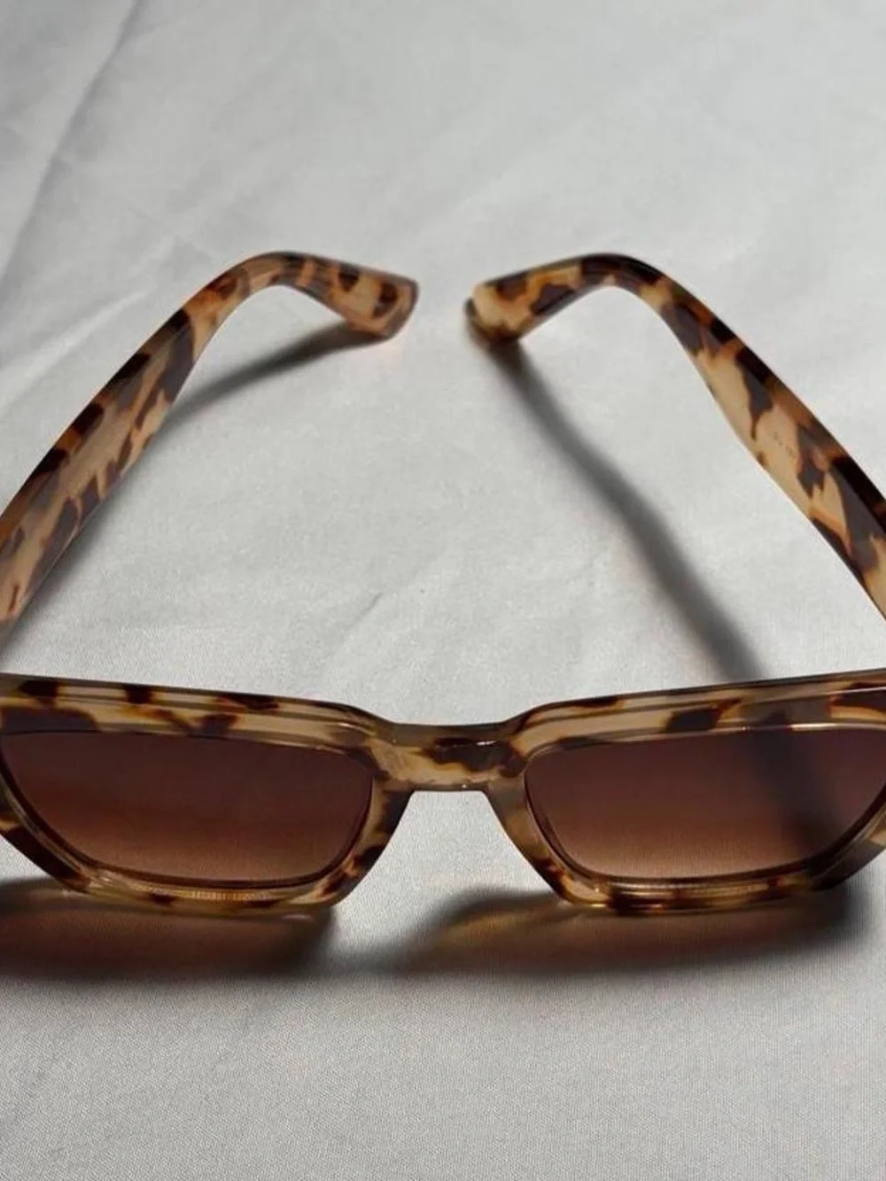 Tortoiseshell Square Frame Sunglasses - Brown Lenses